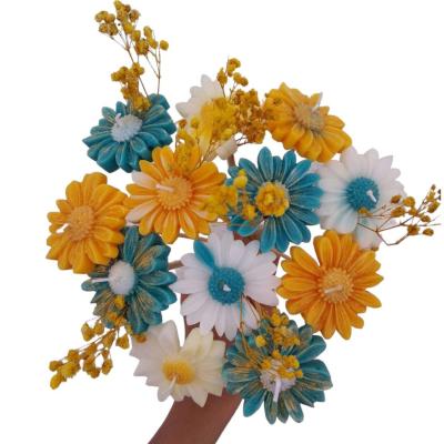 candle Flower Bouquet consists of 12 flowers